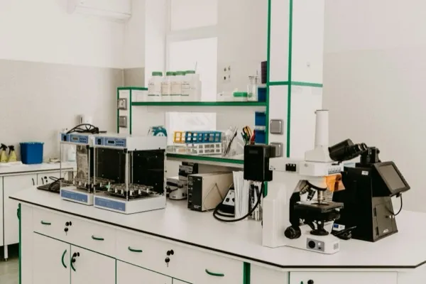 Analytical lab with microscopes
